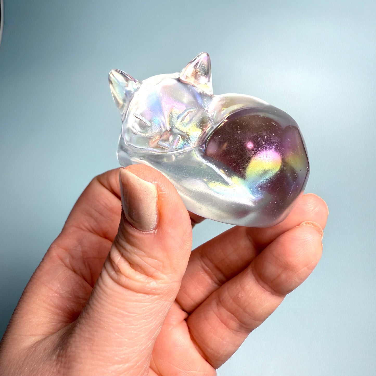 Aura Smelt Quartz | Sleeping Cat Carving - Crystal cat