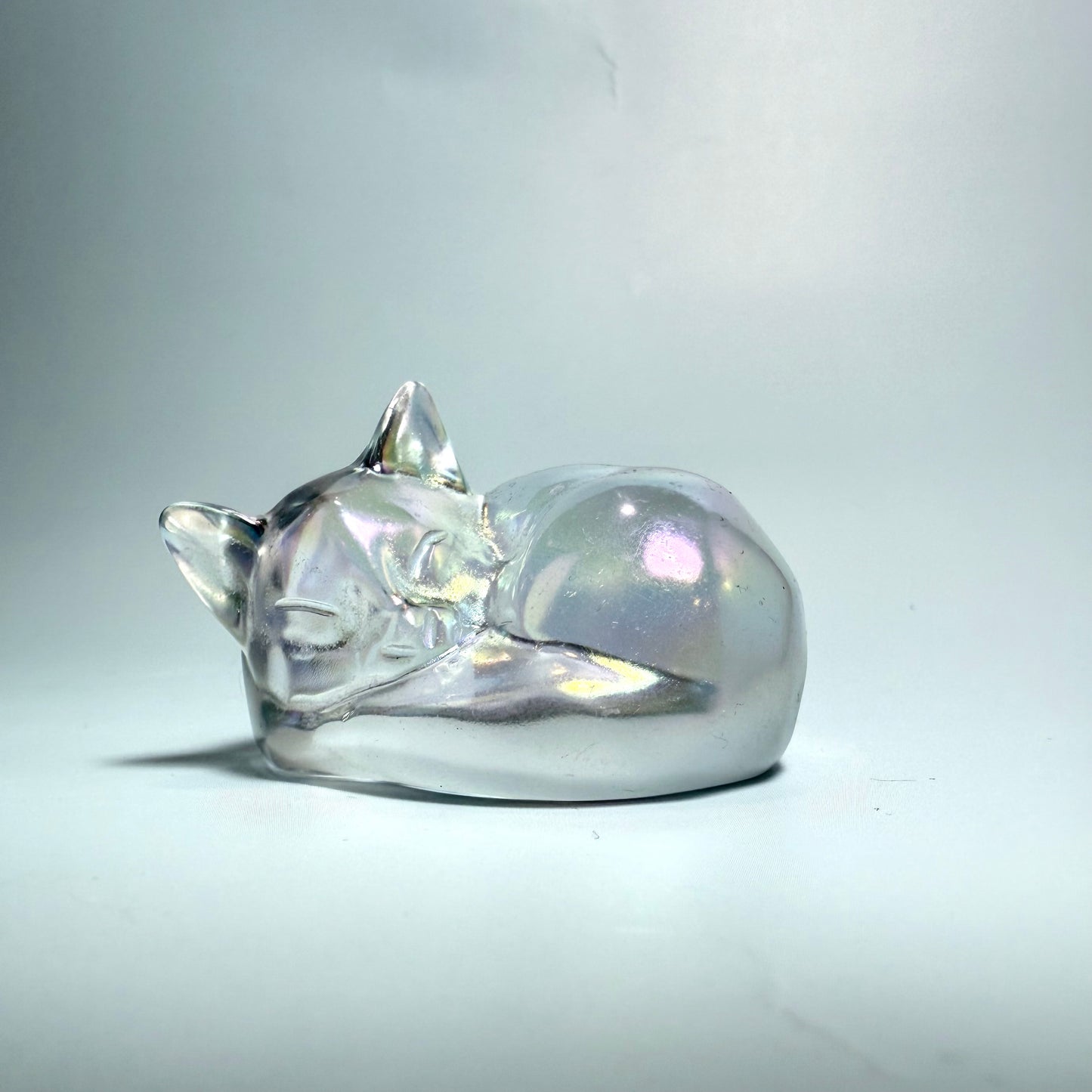 Aura Smelt Quartz | Sleeping Cat Carving - Crystal cat