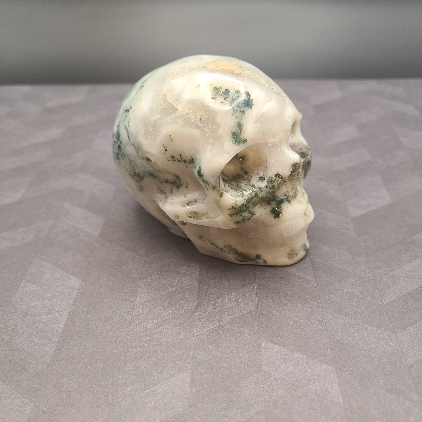 Druzy Moss Agate |  Skull carving